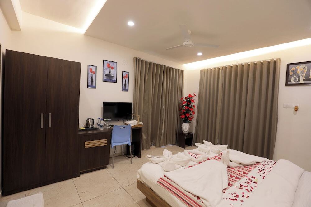 Гарудешвар: Leena Resort
