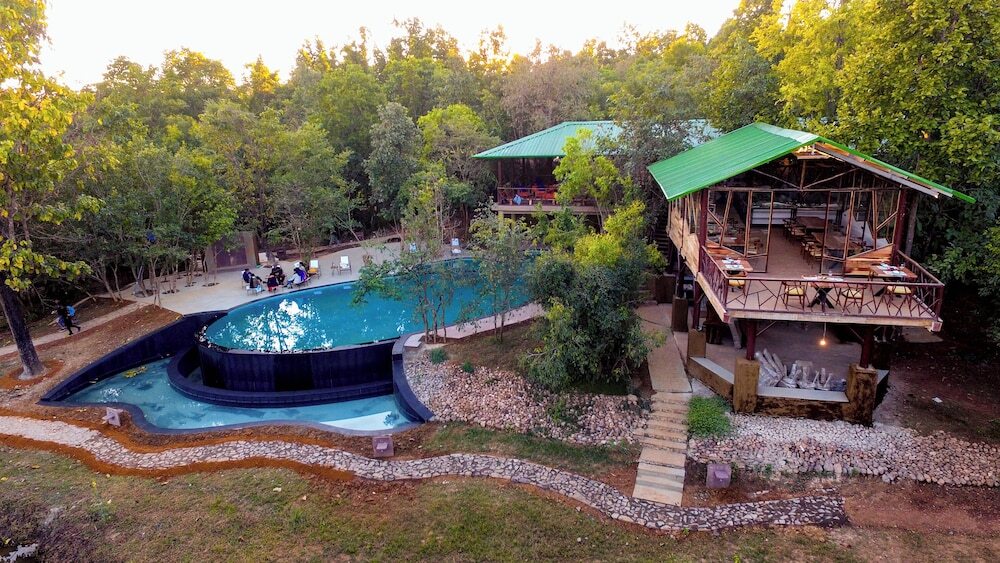 Баихар: Kanha Jungle Camp