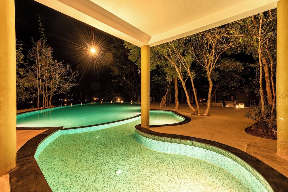 Баихар: Kanha Jungle Camp
