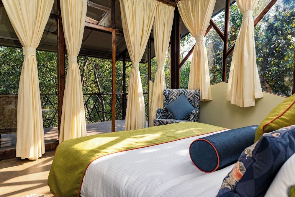 Баихар: Kanha Jungle Camp