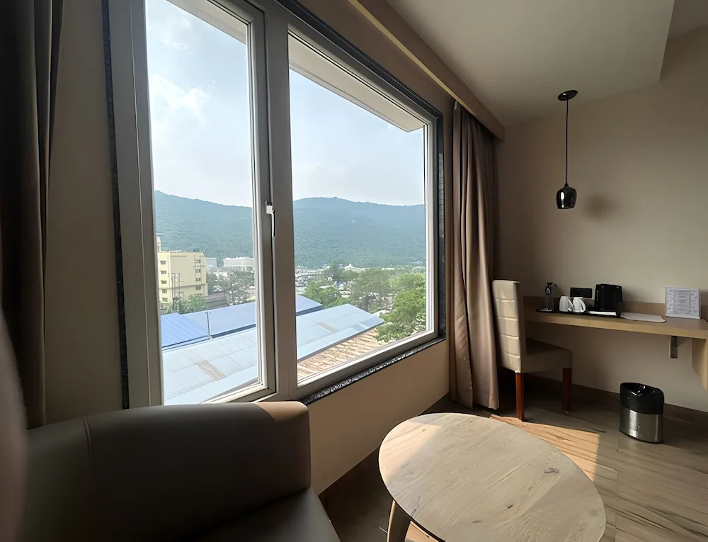 Гувахати: Sachika Hotels, Guwahati