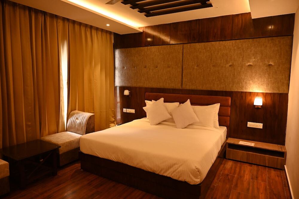 Чамба: Aamod Suites - Dalhousie