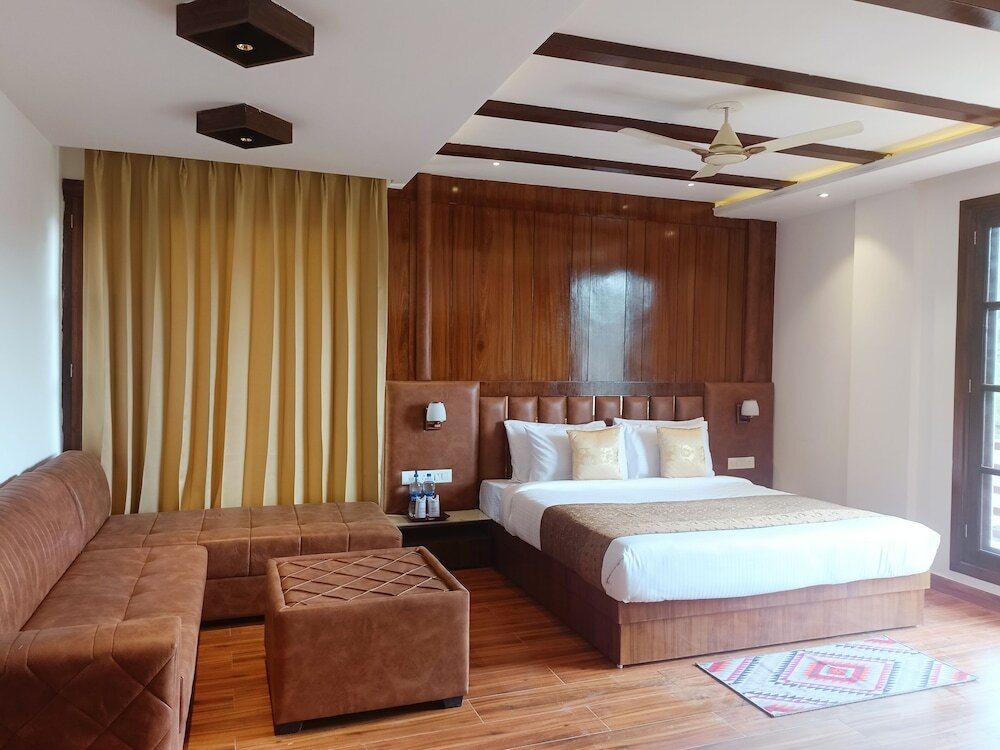 Чамба: Aamod Suites - Dalhousie