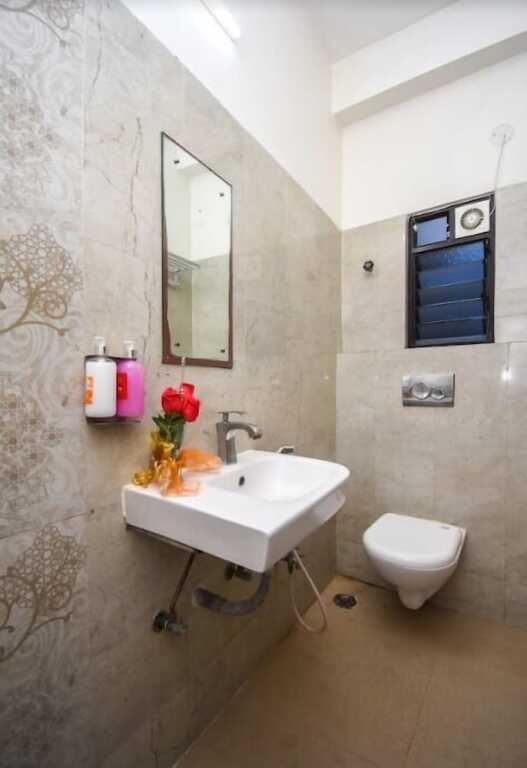 Ховрах: Hotel Kiaan Inn