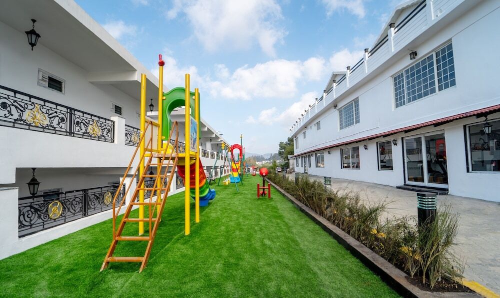 Ути: Treebo Skydale Premium Suites, 1500 Mtrs From Ooty Lake