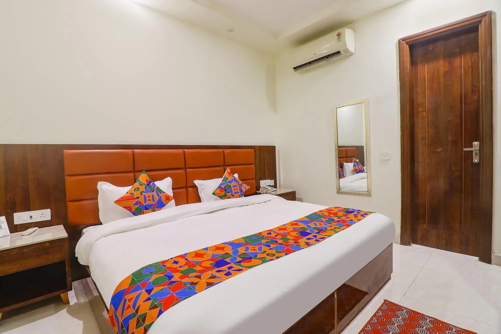Большая Нойда: Fabhotel Prime A1 Sunny Feast