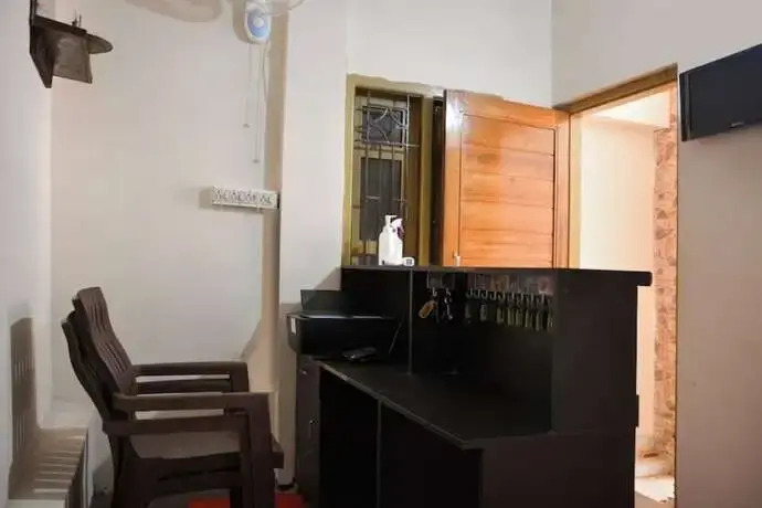 Бхубанешвар: Goroomgo Caroline Homestay Bhubaneswar