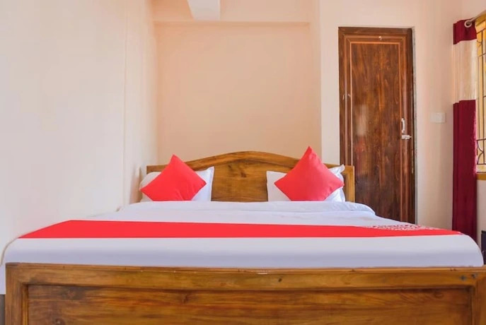Бхубанешвар: Goroomgo Caroline Homestay Bhubaneswar