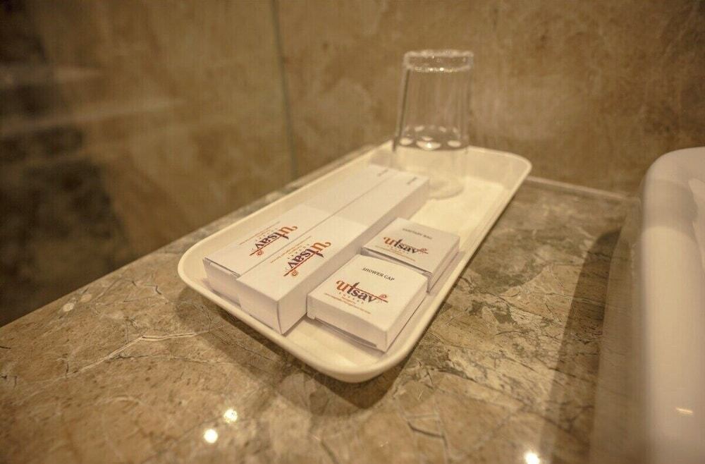 Латур: Hotel Utsav Square