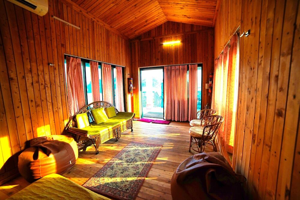 Прем-Нагар: Sukoon Retreat Dakpathar