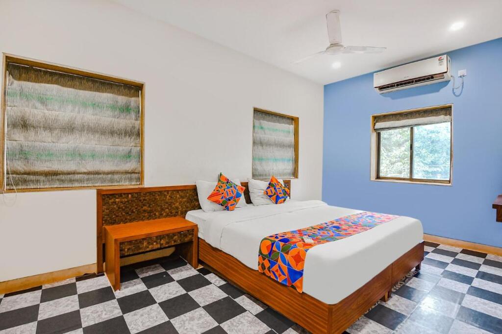 Арпора: FabExpress Coco Goa Resort With Pool, Arpora