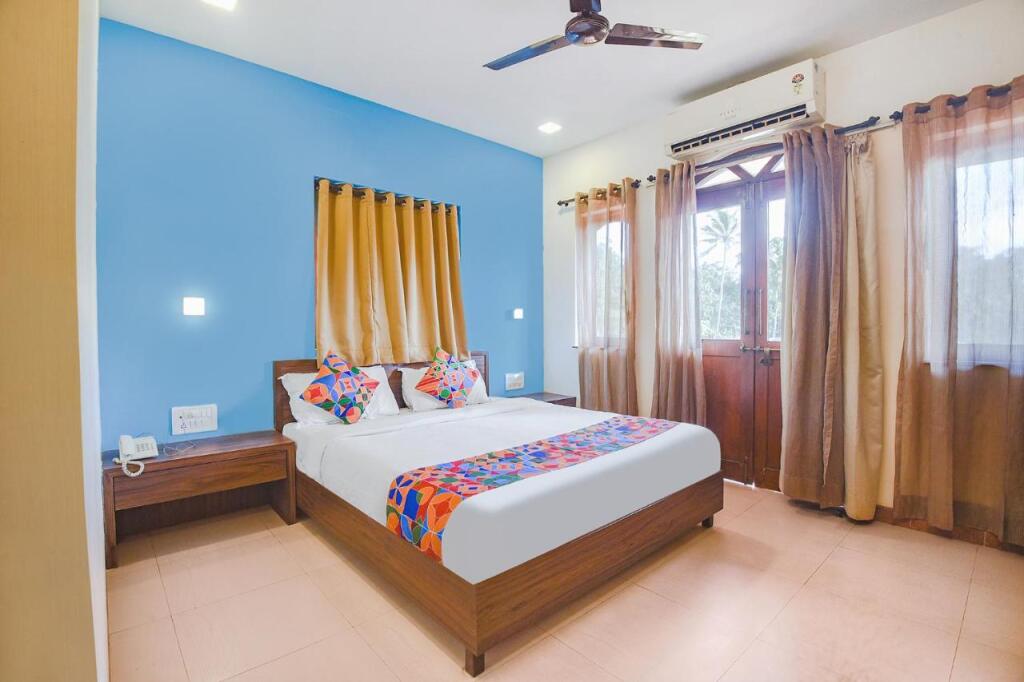 Арпора: FabExpress Coco Goa Resort With Pool, Arpora