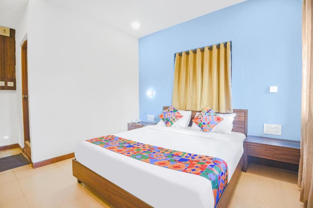 Арпора: FabExpress Coco Goa Resort With Pool, Arpora