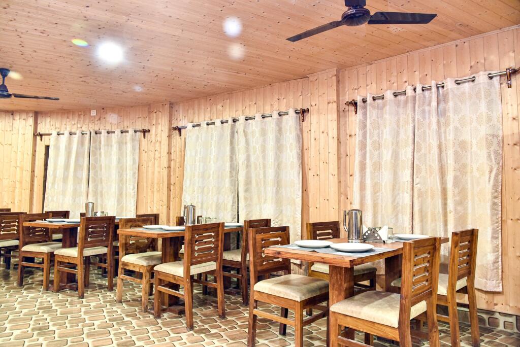 Уттар Митиали: Delight Green Heaven Resort, Lataguri