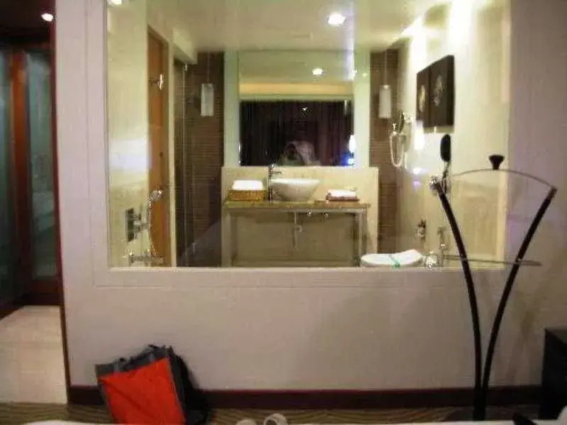 Виджаявада: Quality Inn DV Manor