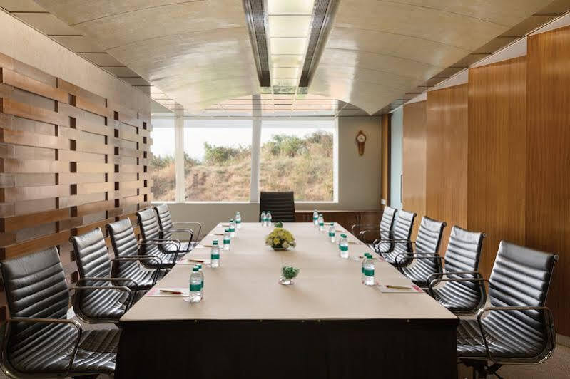 Мумбаи: Ramada Powai Hotel And Convention Centre