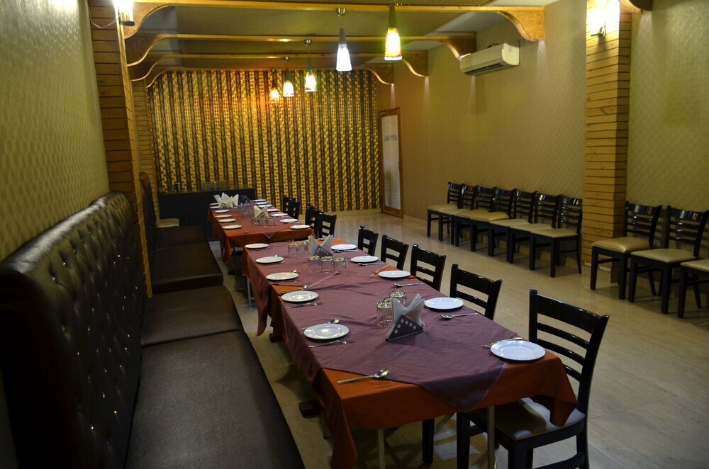 Патьяла: Oyo 5389 Hotel Polo Club