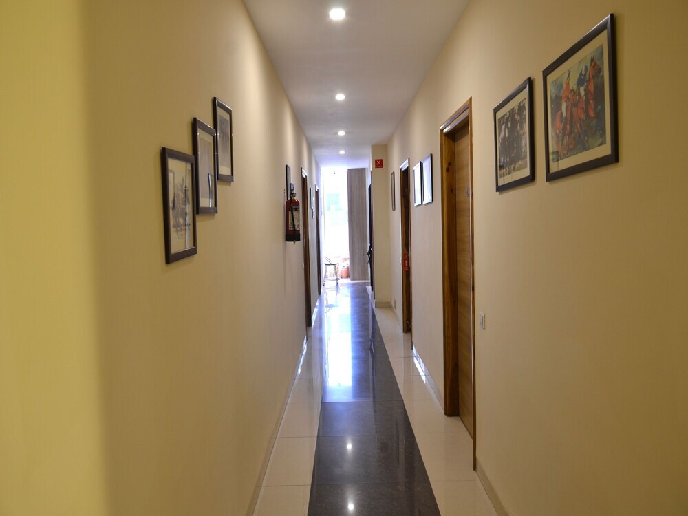 Патьяла: Oyo 5389 Hotel Polo Club