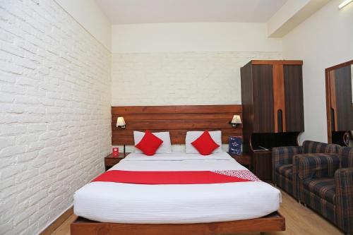 Газиабад: OYO 13602 Hotel The Town House
