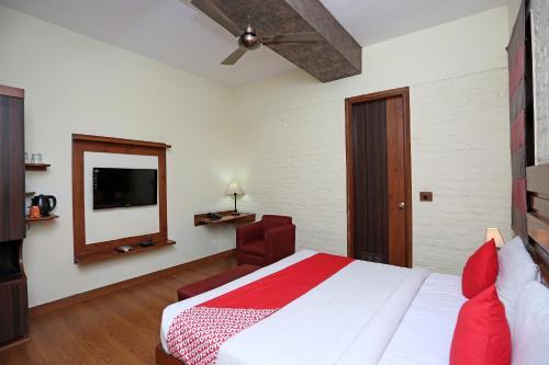 Газиабад: OYO 13602 Hotel The Town House
