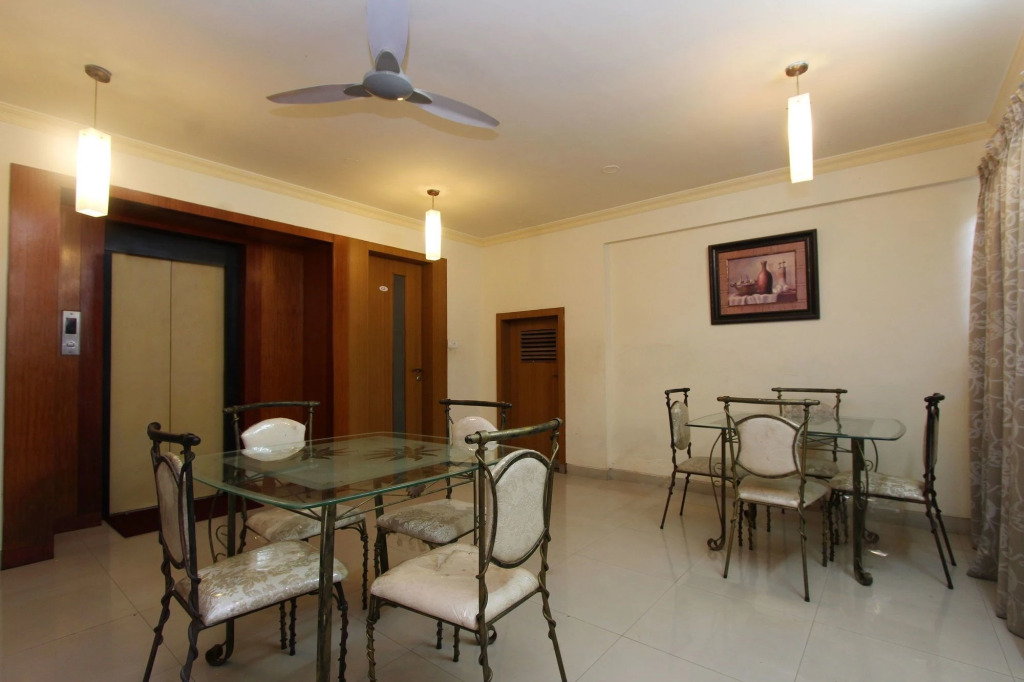 Бангалор: OYO Flagship 8252 Aayush Corporate Stays