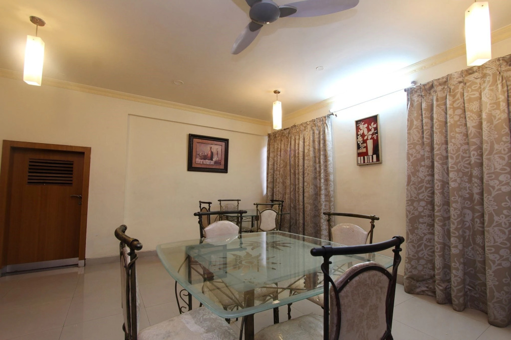 Бангалор: OYO Flagship 8252 Aayush Corporate Stays