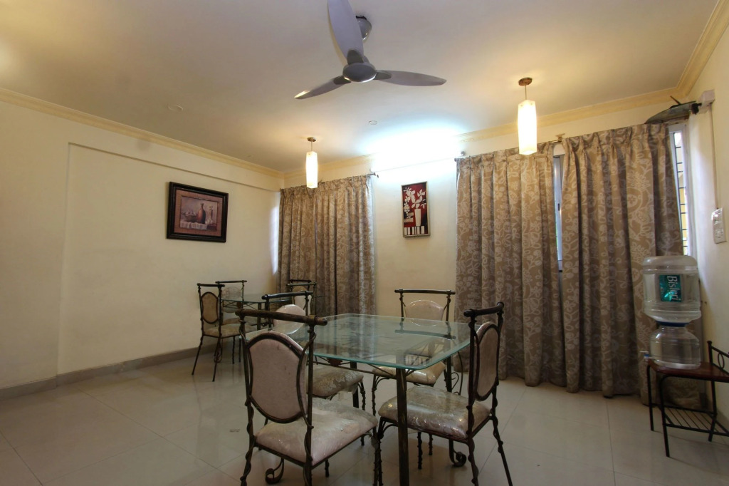 Бангалор: OYO Flagship 8252 Aayush Corporate Stays