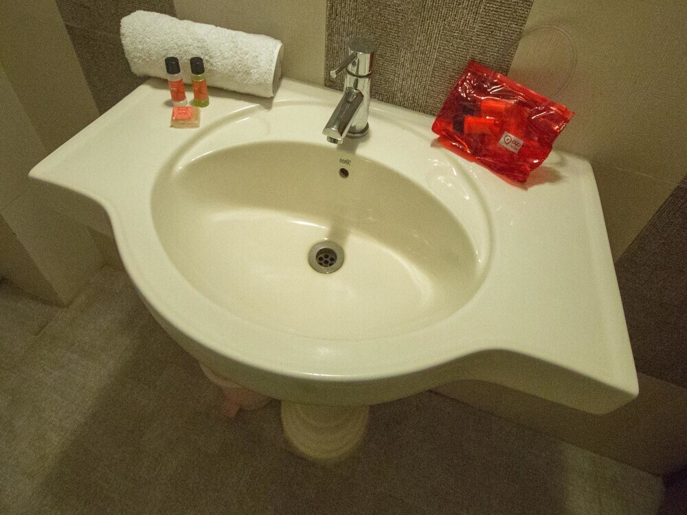Канпур: OYO 2263 Hotel Govinda Royal
