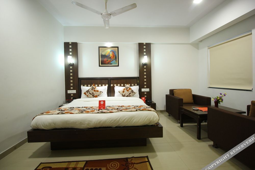 Ахмедабад: OYO 8084 Hotel Kingston