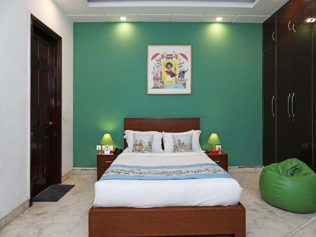 Нойда: Oyo Flagship Sector 45 Noida