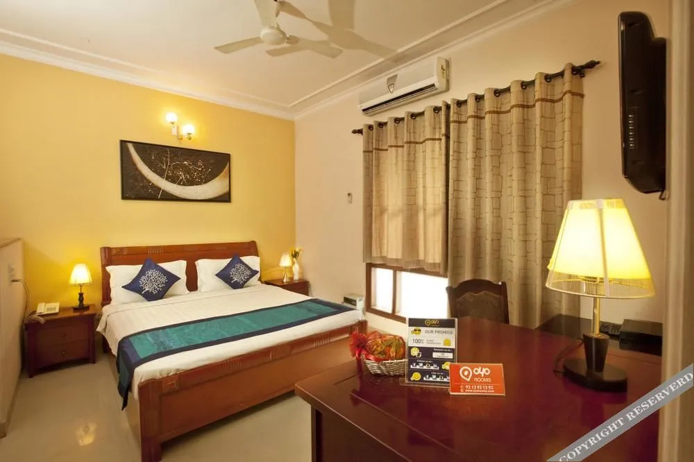 OYO Premium DLF Phase 4 — фото 2
