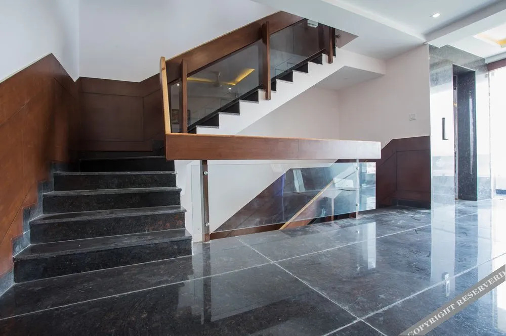 Индаур: Oyo 8882 Pishori Residency