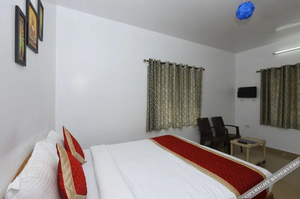 Ути: OYO Homes 070 Conoor Road