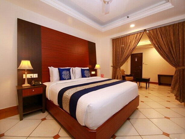 Эрамаллур: OYO 9954 Emarald Hotel