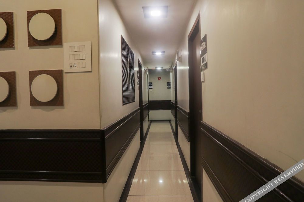 Мумбаи: OYO 4186 Hotel Oyster