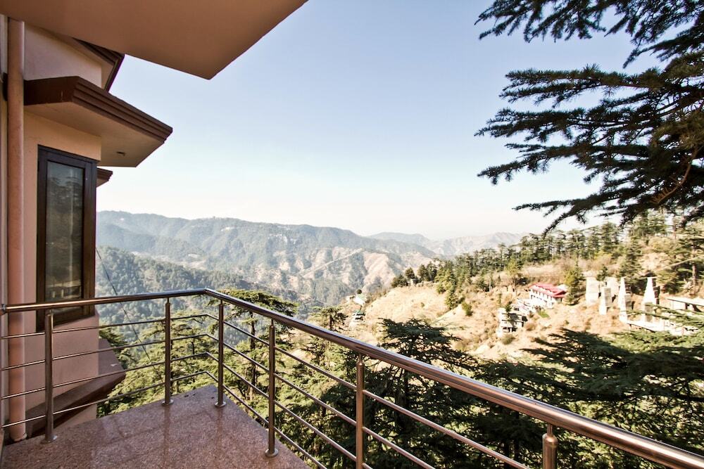 Шимла: Oyo Premium 148 The Bodhi Tree Bnb