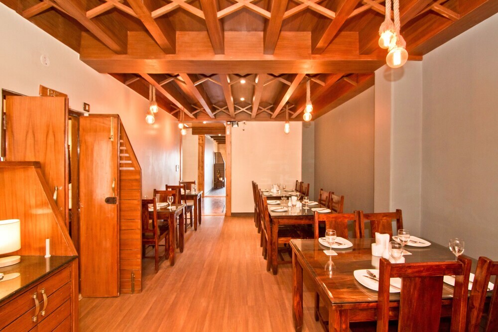 Шимла: Oyo Premium 148 The Bodhi Tree Bnb