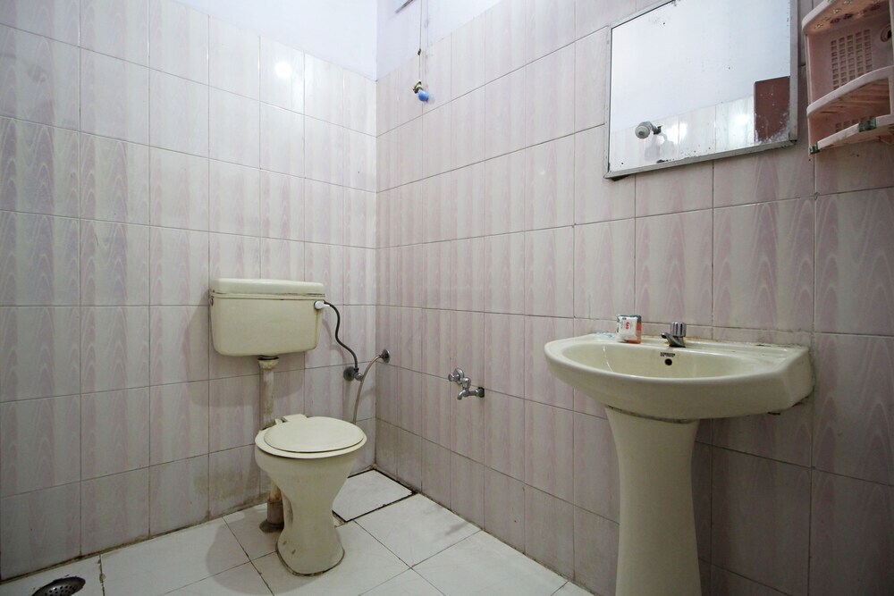 Барейлли: OYO 7928 Hotel Sehgal