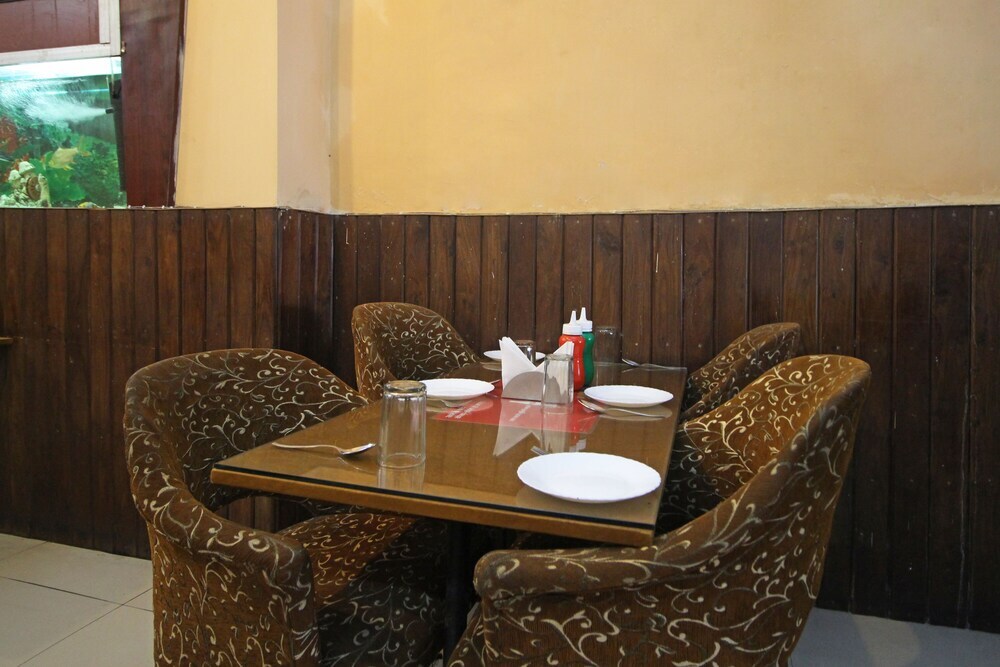 Барейлли: OYO 7928 Hotel Sehgal