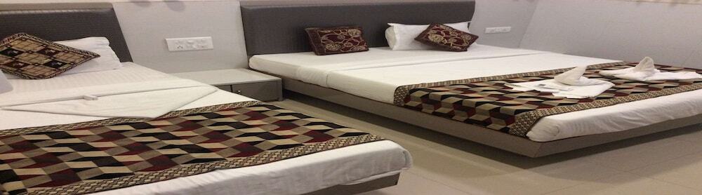 Мумбаи: Room Maangta 133 @ Kurla West