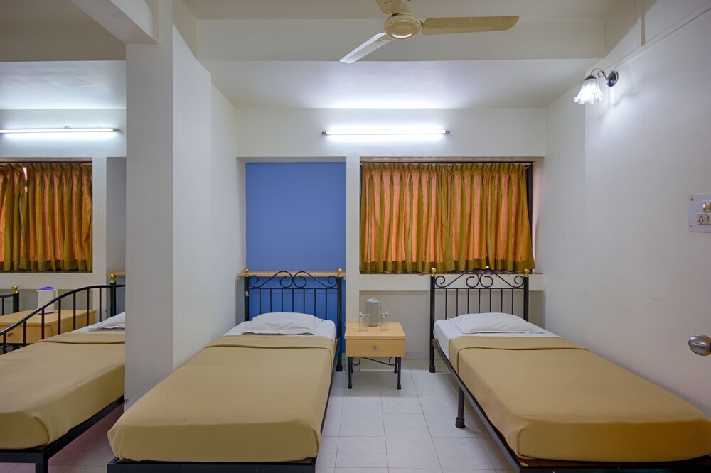 Нашик: Oyo 4018 Hotel Grand Ashwin
