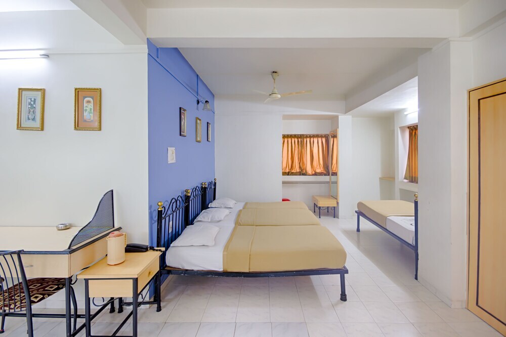 Нашик: Oyo 4018 Hotel Grand Ashwin