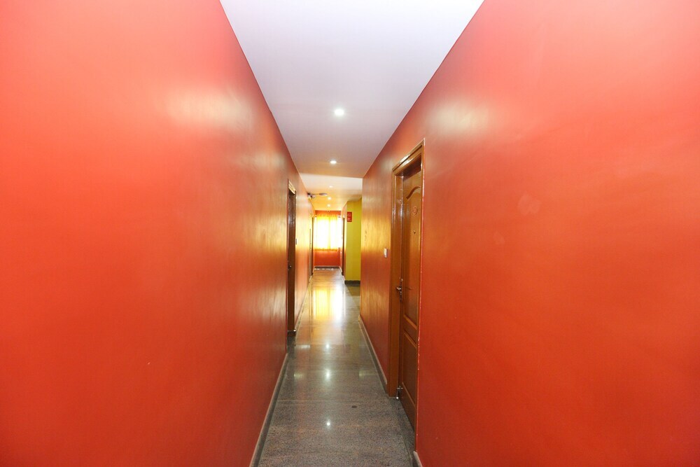 Тирупати: Oyo 6637 Hotel Bvn Grand