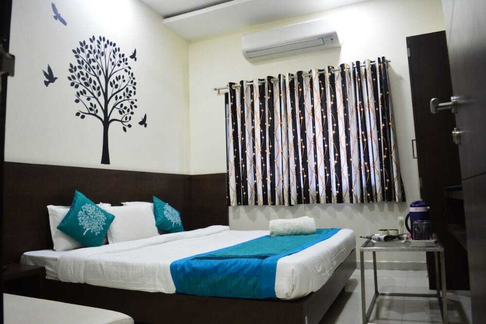 Удджайн: OYO 4116 Hotel Satyug