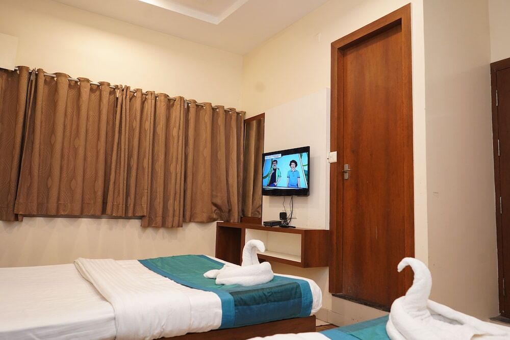 Удджайн: OYO 4116 Hotel Satyug