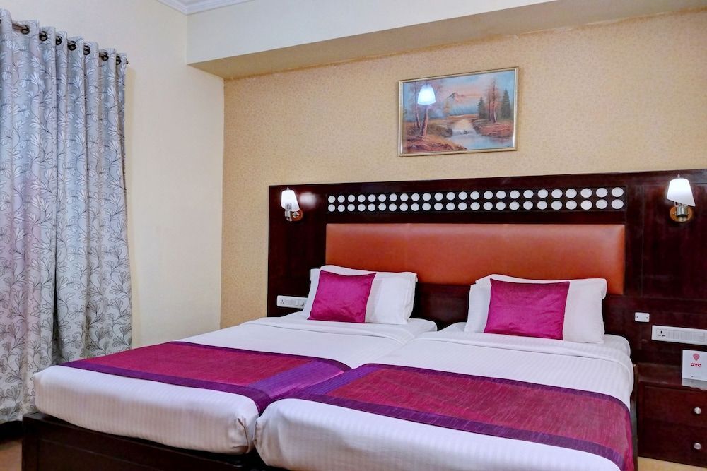 Бангалор: OYO 10437 Hotel Hibiscus INN