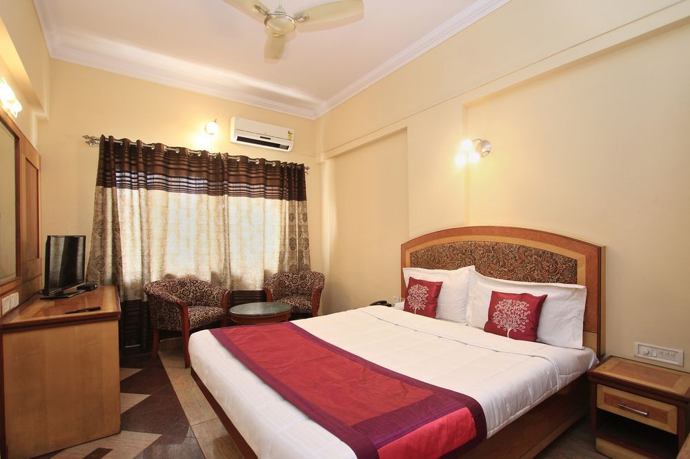 Бангалор: OYO 4439 Aura Inn