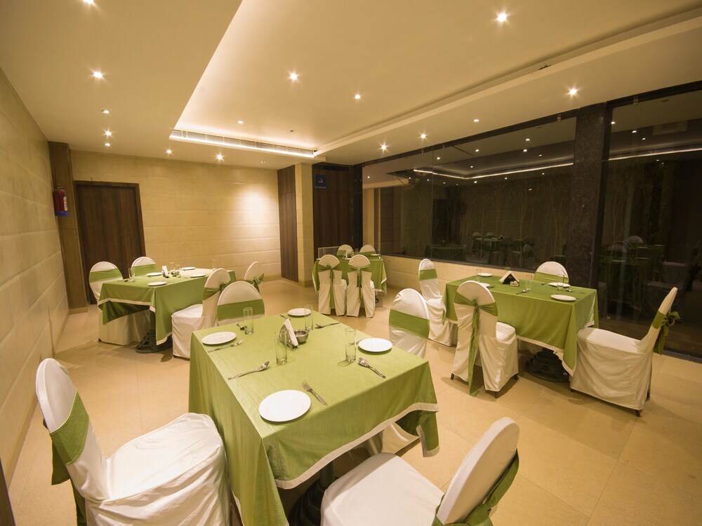 Канпур: OYO 2376 Bellevue Hotel