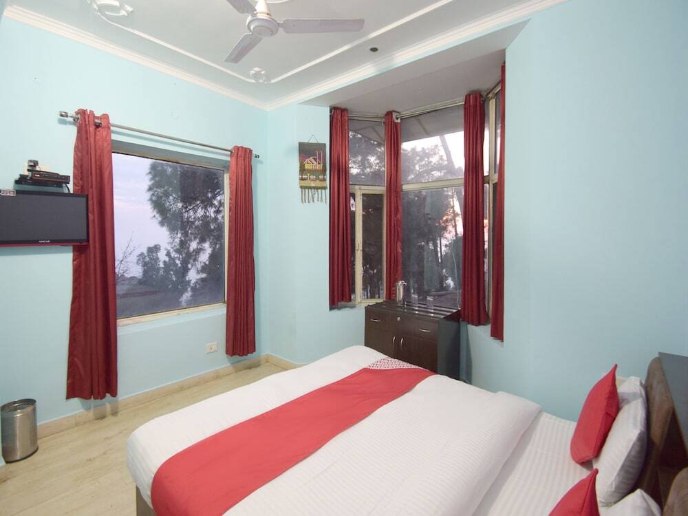 Кангра: Hotel Manu Vinod