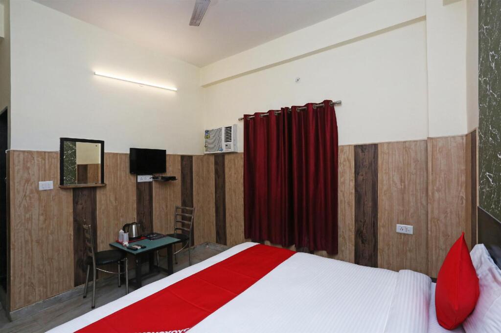 Агра: Oyo 10875 Optimum I Hotel